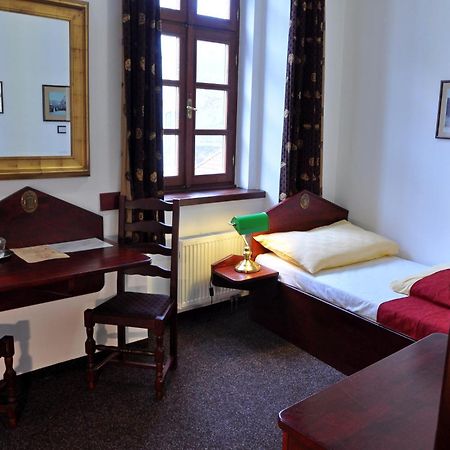 Hotel St Florian Локет Екстериор снимка