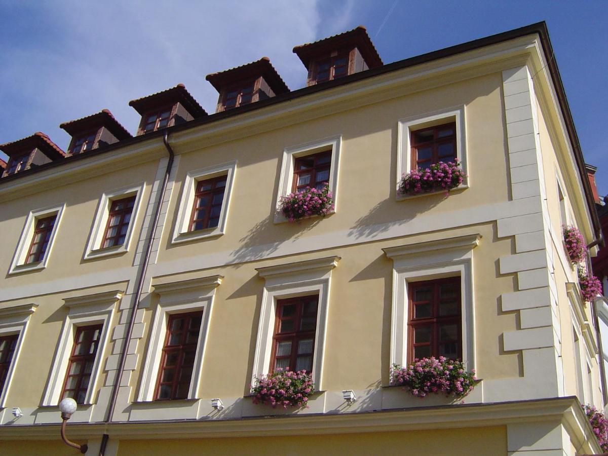 Hotel St Florian Локет Екстериор снимка
