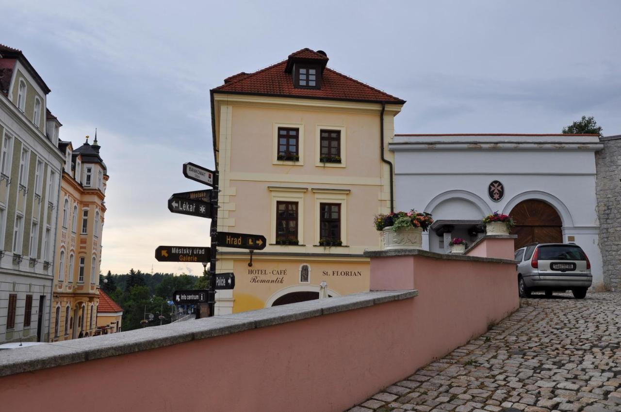 Hotel St Florian Локет Екстериор снимка