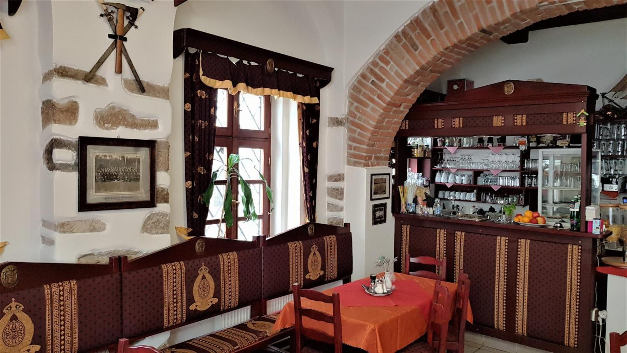 Hotel St Florian Локет Екстериор снимка