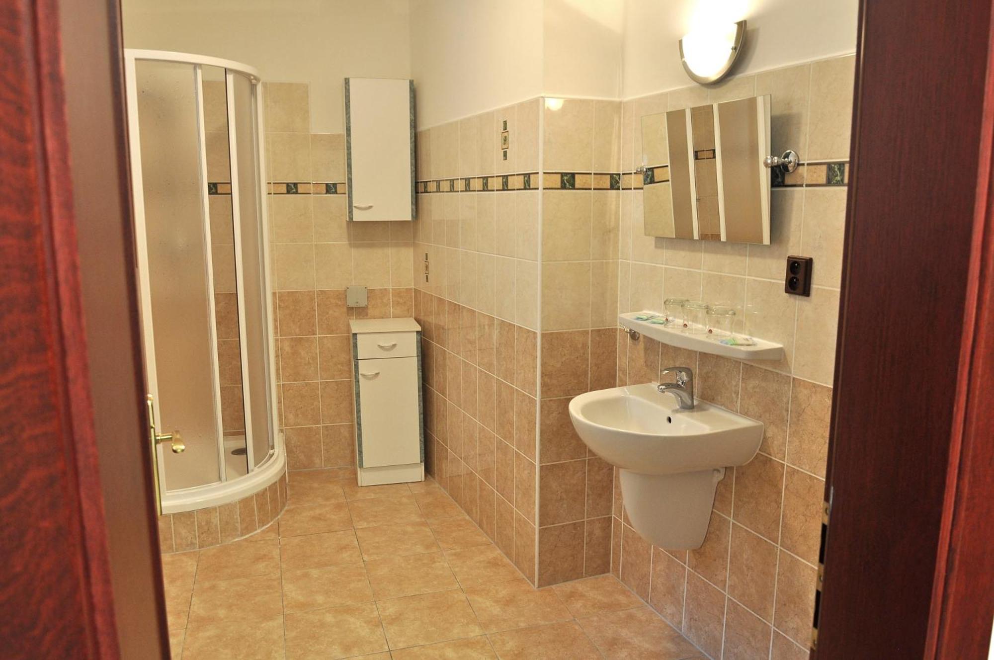 Hotel St Florian Локет Екстериор снимка